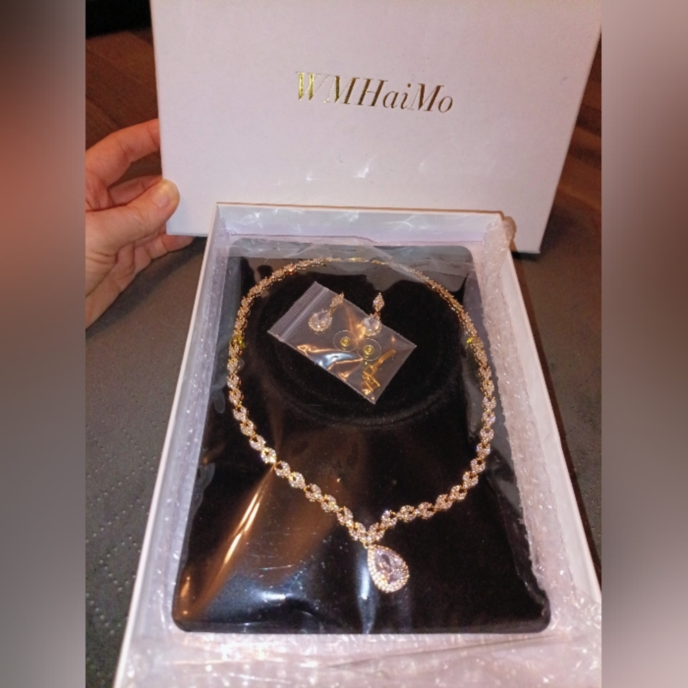 Lily Gold Bridal Prom Jewelry Set With Dazzling CZ Marquis And Teardrop CZs New